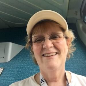 Meet your Posher, Wendy